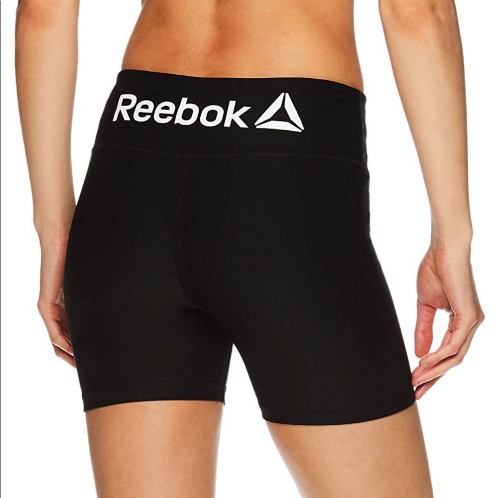 Reebok short - Picture 2 of 8